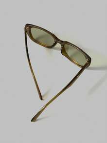 Ontre Gafas de sol cuadradas de color verde oliva claro, gafas de sol diarias coreanas de viento suave, gafas de sol retro de color verde té claro, gafas de sol de ambiente de verano para viajar - Aguacate verde - Ver 4