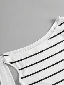 GlowEve CURVE Femmes grande taille Top d'été décontracté en tricot rayé avec nœud à l'épaule asymétrique, convient pour un port quotidien - Noir et Blanc - Voir 4