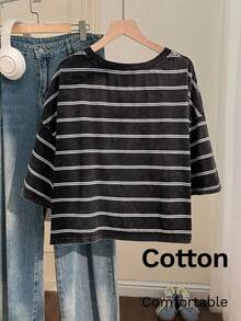 SHEIN EZwear Áo thun ngắn tay nữ chất liệu cotton, kiểu dáng vintage, họa tiết sọc trắng bạc, phiên bản mới Xuân/Hè 2026, thích hợp mặc hàng ngày, dạo phố, mặc mùa hè, đi làm, hẹn hò, tụ họp, thu/đông/hè, Giáng sinh, Năm mới, Lễ Tạ ơn, tiệc tùng, đám cưới, đi biển, lễ tốt nghiệp, thời trang, thanh lịch, thường ngày, đi chơi, hẹn hò, hẹn hò, đi làm, sáng bóng, Ngày Valentine, sang trọng, kỳ nghỉ, thường ngày, Y2K, đi chơi, lễ tốt nghiệp, v.v. - Xám - Xem 2