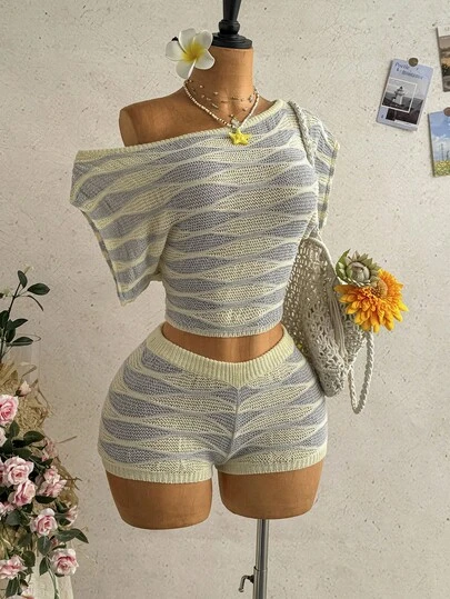 Soleia Women's Casual Daily Wear Knit Patchwork Color Shoulder Top And Shorts Set