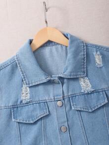 SHEIN Bộ đồ 2 món dành cho thiếu nữ: Áo hai dây dệt kim đen khoét lưng + Áo khoác denim rách, set đồ thường ngày đi làm; Áo croptop denim xanh thắt nút + Váy slip dệt kim đen, set đồ thường ngày đa năng. - màu đen - Xem 8