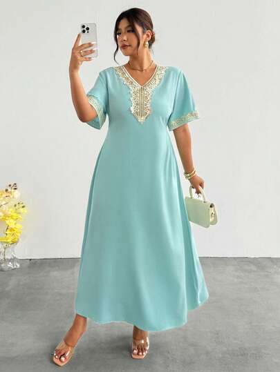 Firerie Plus Size Women's Fashionable Elegant Applique V-Neck Short Sleeve Dress