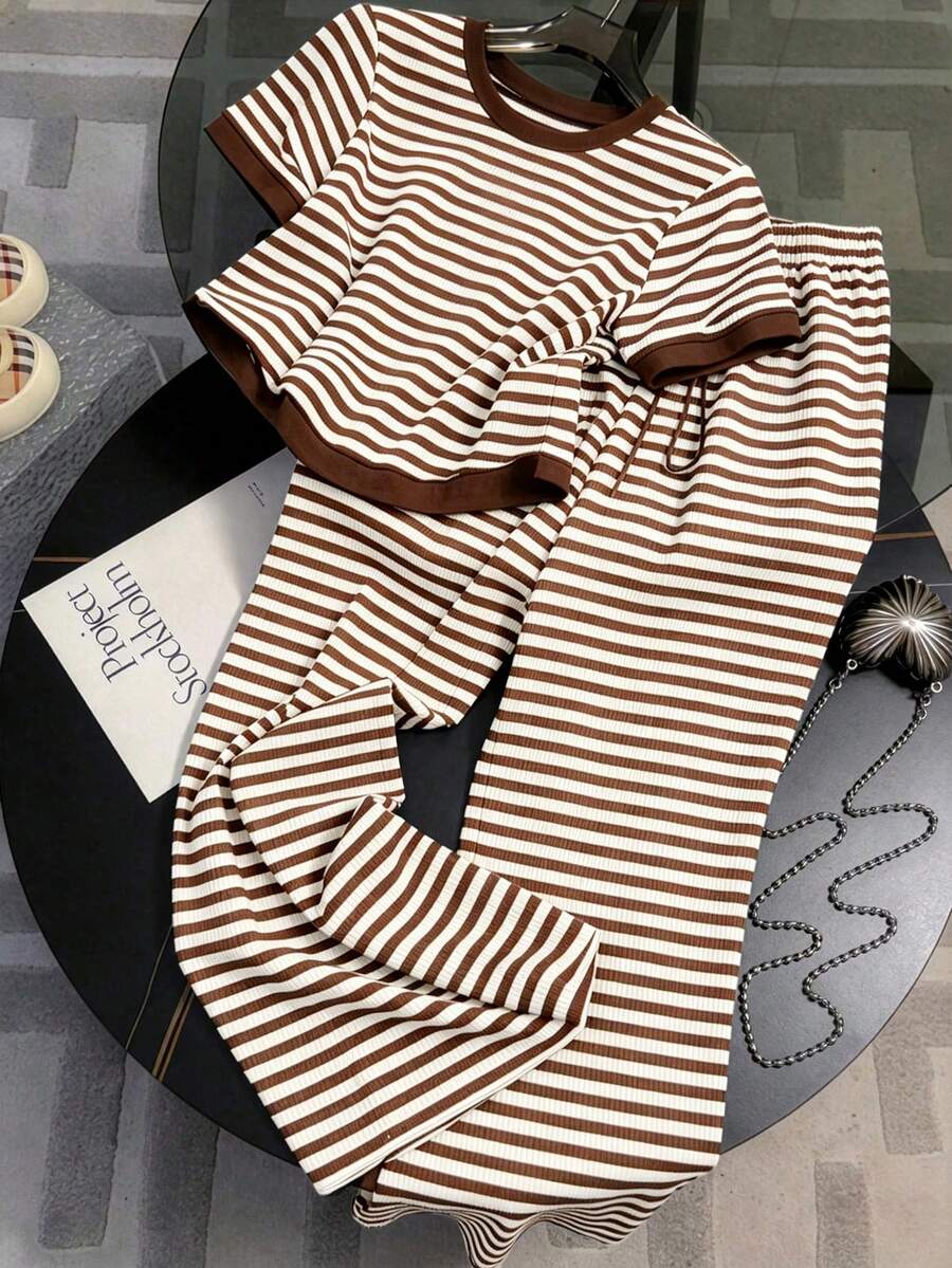 GlowEve CURVE 2pcs/Set Crew Neck Short Sleeve Black & White Striped Comfortable Elastic Waist Top & Pants, Suitable For Spring, Summer, Autumn, Plus Size - Mocha Brown - View 1