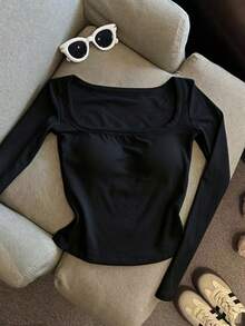 Resyla Damen Einfarbiges minimalistisches Casual Shirt mit quadratischem Ausschnitt und Langarm - Schwarz - Übersicht 3
