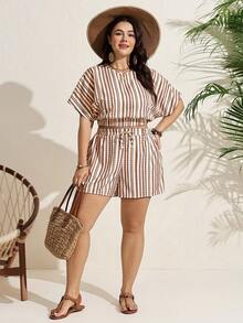 SHEIN LUNE 大码女式条纹圆领上衣和短裤休闲日常穿搭 - 彩色 - 查看 6