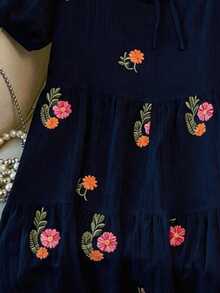 CURVE Women's Elegant Square Neck Floral Embroidery Dress, Exquisite Embroidered Dress Suitable For Daily Wear And Outdoor Activities - 海軍藍 - 查看 3