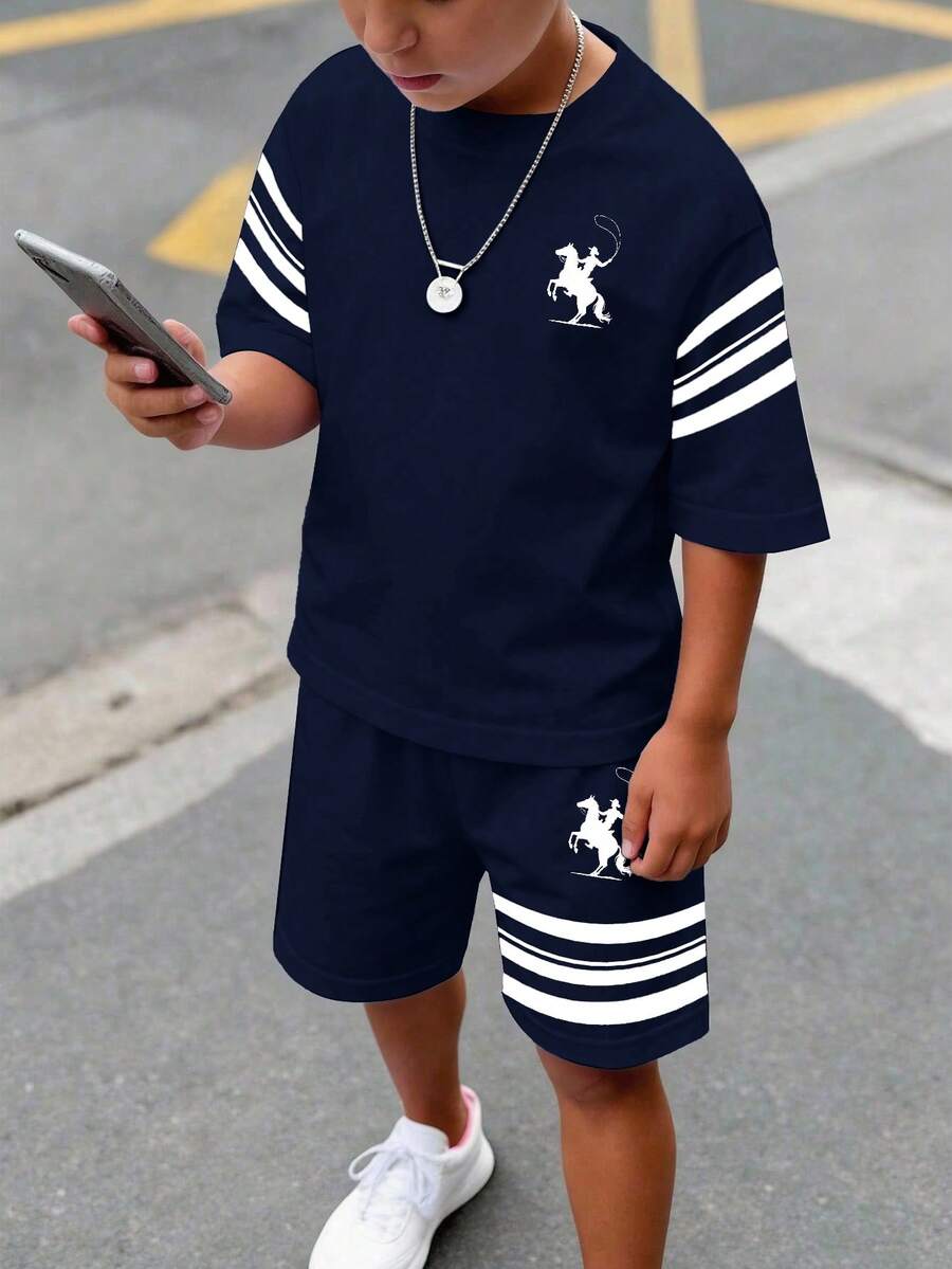 SHEIN 青少年男童休闲舒适简约圆领短袖T恤和短裤套装 - 彩色 - 查看 1