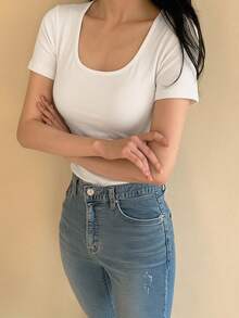 DAZY 女款休閒純色修身圓領短袖T恤 夏季 - 白色 - 查看 3