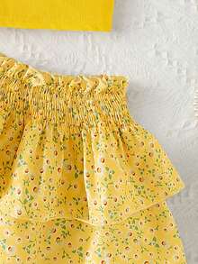 SHEIN Elladie kids Girls' Vacation Casual Halter Neck Sleeveless Fitted Solid Color Tank Top And Elastic Waist Floral Ruffle Tiered Skirt Set, Summer Beach - Yellow - View 3