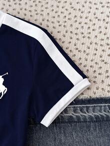SHEIN Camiseta de punto ajustada y acortada con estampado de caballo encogido, bloque de color colegial retro, para niña preadolescente de moda casual y cómoda - Azul - Ver 6