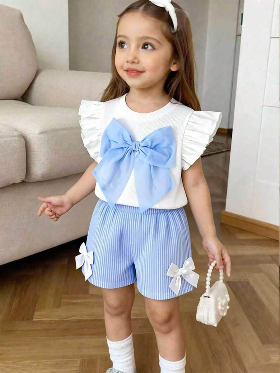SHEIN Playful Pals 女童休闲甜美圆领短袖修身短款T恤和松紧腰短裤套装,饰有3D蝴蝶结 - 藍色 - 查看 1