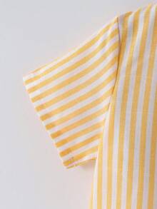 SHEIN 2件/組 小男孩夏季休閒條紋襯衫與短褲套裝 - 黃色 - 查看 6