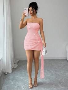 SHEIN LUNE 女款優雅性感派對抹胸短款亮片網紗布料不對稱荷葉邊下擺雞尾酒洋裝 - 粉色 - 查看 4