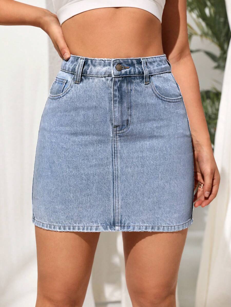 SHEIN Essnce 女士休闲日常通勤修身牛仔迷你裙,夏季 - 淺色水洗藍 - 查看 1
