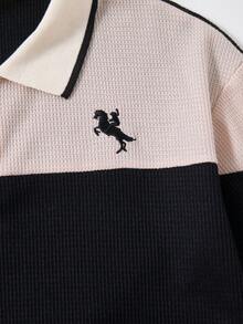 SHEIN 2件組青少年男孩春夏季短袖上衣與長褲套裝，時尚針織紋理刺繡對比色POLO衫與休閒工裝褲，舒適戶外街頭滑板運動套裝 - 黑色 - 查看 4