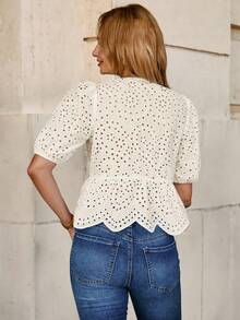 SHEIN Clasi Blusa elegante de senhora para férias, com laço à frente, mangas pétala, bordada e estilo cute, top de verão para o Dia de São Valentim - Damasco - Ver 2