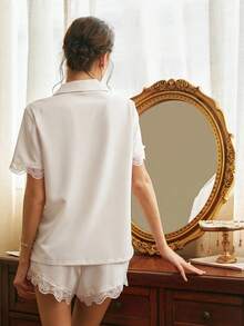 Côtesoire 法式优雅浪漫迷人蕾丝拼接纽扣蝴蝶结装饰女士睡衣套装 - 白色 - 查看 2