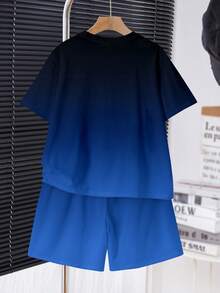 Tween Boy Casual Comfortable Fashion Minimalist Crew Neck Short Sleeve T-Shirt And Shorts Set, Classic Cool Gradient Blue And Black Pattern Print, Cool Cartoon Pattern Print, Suitable For Spring And Summer - Multicolor - View 4