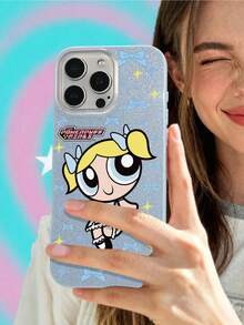 THE POWERPUFF GIRLS X SHEIN 1个官方授权飞天小女警泡泡闪亮蝴蝶结印花手机壳 | 可爱俏皮闪亮蓝色风格 | 全包软壳，大开口 | 防尘防水 | 兼容iPhone 16/15/14/13/12/11/Pro/Pro Max/X/XR/XS/XS Max/7/8/Plus。 - 藍色 - 查看 2