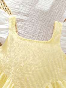 Emery Rose Kids Emery Rose Kids Gaun Rajut Anak Perempuan Motif Garis-garis Blok Warna dengan Kerah Persegi dan Hem Bergelombang - Kuning - View 9