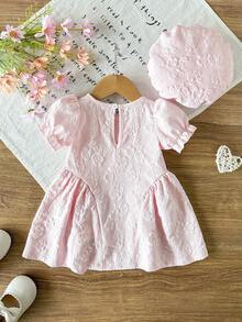 SHEIN Bộ đồ mùa hè dễ thương cho bé gái, gồm váy và mũ beret kẻ caro in hoa cúc màu xanh dương, kiểu dáng thời trang, phù hợp cho bé mặc đi chơi hàng ngày. - Hồng - Xem 2