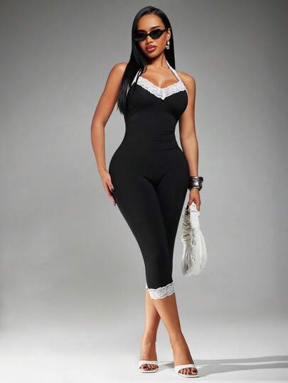 Radiana Bộ jumpsuit nữ gợi cảm, thoải mái, màu đen viền ren độc đáo, dài đến 7/8, chất liệu co giãn cao, ôm sát, phối đen trắng, kiểu dáng thường ngày, quần thường ngày, trang phục thường nhật, phù hợp cho các hoạt động thường ngày, dạo phố, thể thao, tụ họp giải trí, du lịch nghỉ dưỡng.