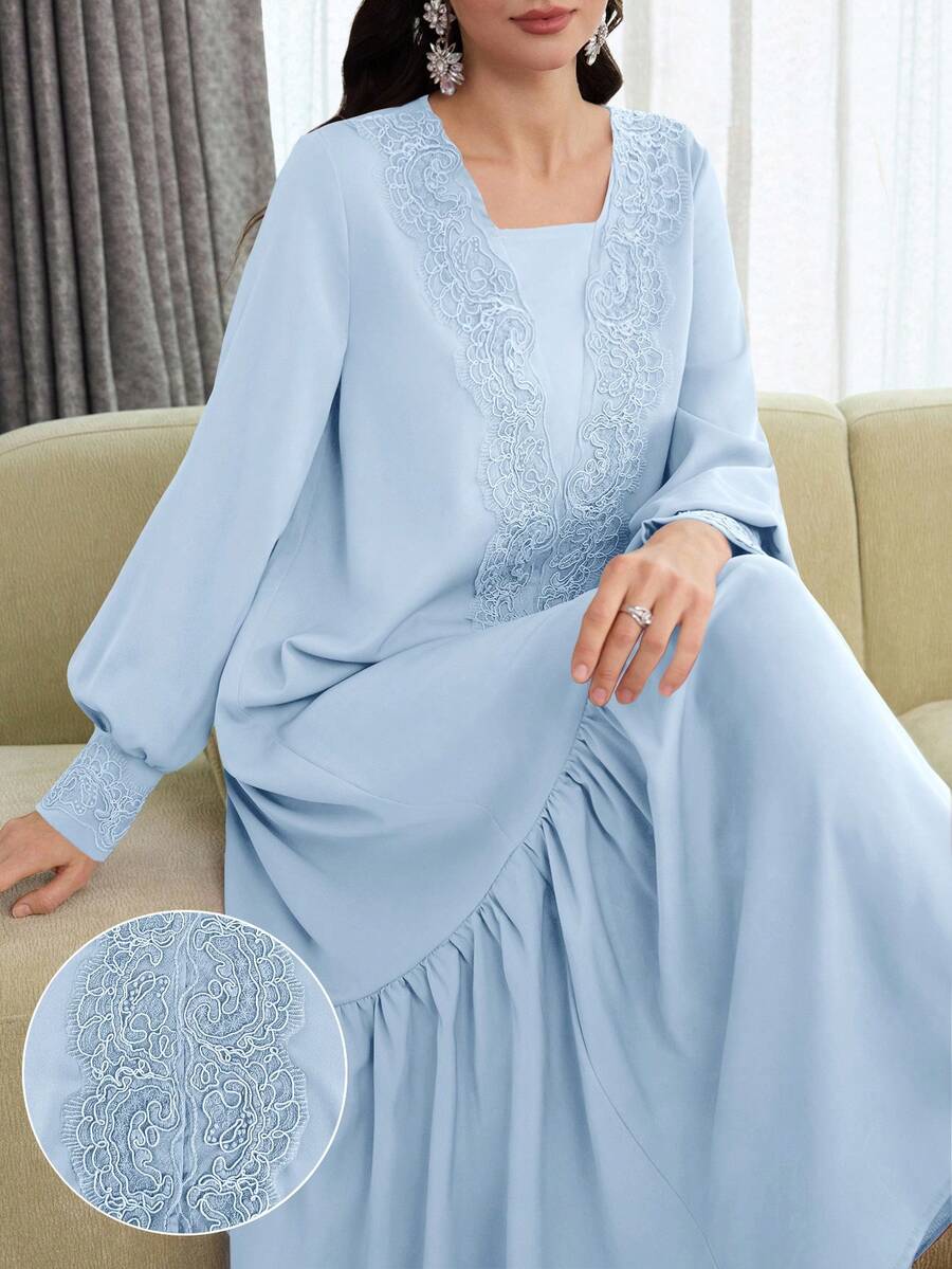 Al Najma 优雅花卉蕾丝拼接宽松飘逸派对长袍，女士款 - 藍色 - 查看 1