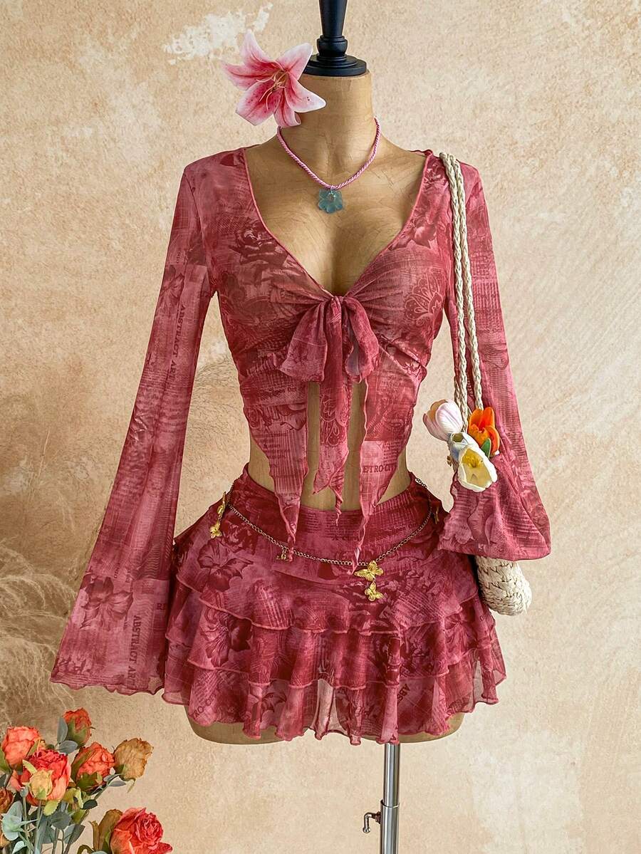 Soleia Bộ đồ 2 mảnh dành cho nữ, gồm áo khoác dài tay buộc dây phía trước và chân váy ngắn, họa tiết hoa và chữ cái cổ điển, trang phục thường ngày cho kỳ nghỉ, hẹn hò, tiệc trà chiều, đi biển, du thuyền, du lịch thành phố, lễ hội âm nhạc, tiệc tùng, phong cách Boho, Hippie, miền Tây, đi làm hàng ngày. - Màu Đỏ Sâu - Xem 1