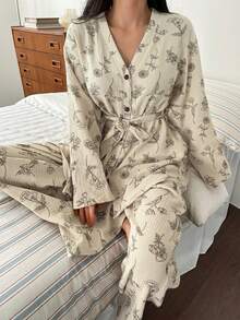 DAZY Conjunto de pijama de mujer con 2 piezas, estampado de dibujo lineal floral, tela de gasa texturizada y decoración de botones de contraste - Blanco - Ver 10