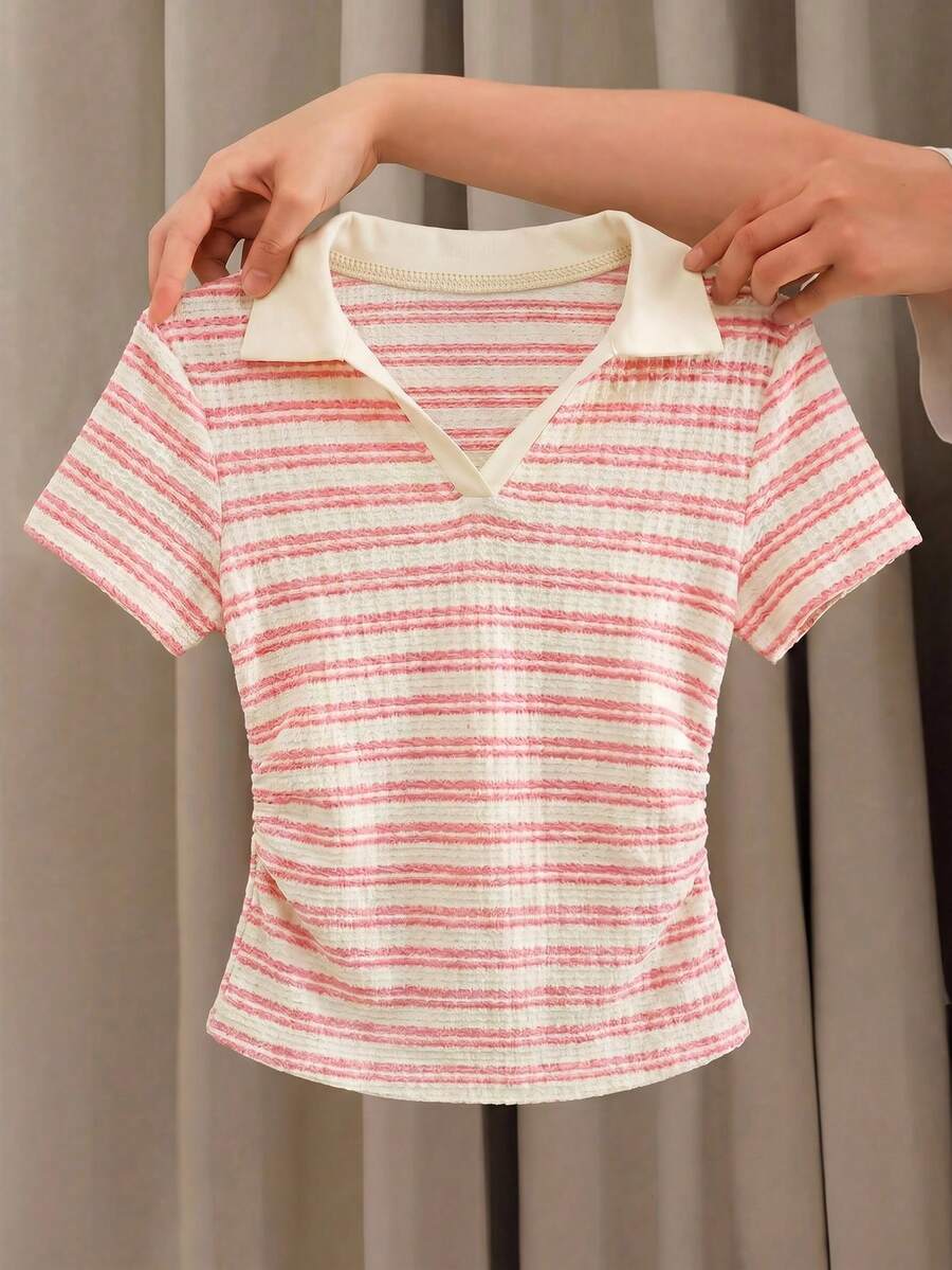 SHEIN 少女彩色休闲Polo衫 V领修身侧褶短袖露脐T恤 - 淺粉色 - 查看 1