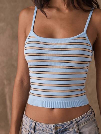 SHEIN BAE Áo hai dây dệt kim kiểu dáng thường ngày, lãng mạn, thích hợp cho kỳ nghỉ của phụ nữ.