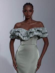 Elitara Elegant Minimalist Classical Design Woven Off-Shoulder Romantic Pleated Double-Layer Mermaid Hem Formal Evening Gown - Green - View 3