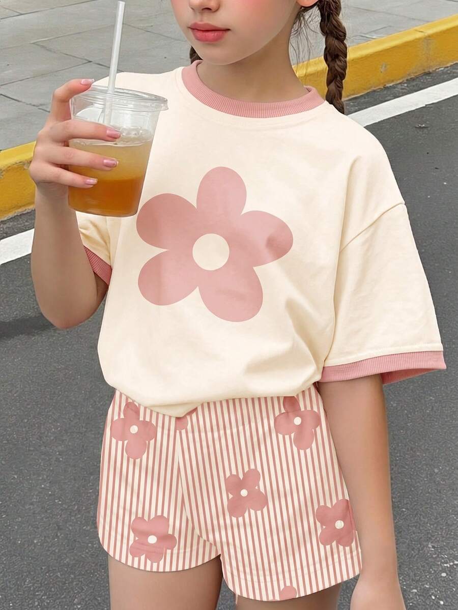 两件套休闲花卉条纹圆领短袖T恤短裤套装,适合青少年女孩日常穿着、街头风、度假、春夏穿着。 - 彩色 - 查看 1