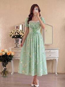 SHEIN PETITE Đầm màu hồng lãng mạn phối hoa, cổ áo xếp nếp, tay áo cánh hoa, thắt eo, kiểu Pháp thanh lịch, thích hợp cho kỳ nghỉ. - màu xanh lá - Xem 4