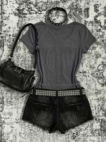EgrlEra Women's Retro Dark Punk Style Rivet Decor Graphic Print T-Shirt - Light Grey - View 2