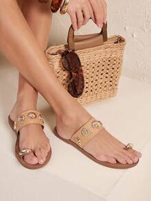 SHUZIA Women's Metal Decor Casual Fashionable Flat Sandals - Beige - View 4