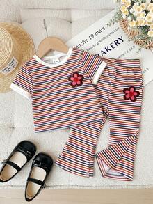 SHEIN Bộ 2 món áo thun cổ tròn và quần ống loe ôm dáng cho bé gái, họa tiết hoa và sọc. - Nhiều màu - Xem 4