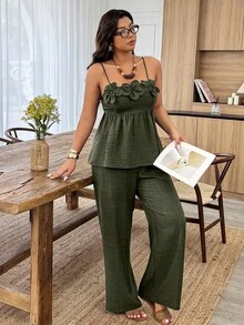 Weeklong Plus Size Women's Casual Camisole & Cinched Waist Floral Decor Two-Piece Outfit, Spring/Summer - Army Green - View 7