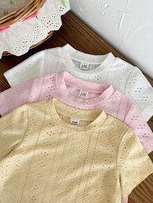 SHEIN 6件套女婴夏季T恤套装，清新简约白色、黄色、粉色三色镂空提花面料，圆领短袖T恤搭配同色休闲短裤，优雅时尚，舒适日常及户外休闲穿着，适合小女孩。 - 彩色 - 查看 3