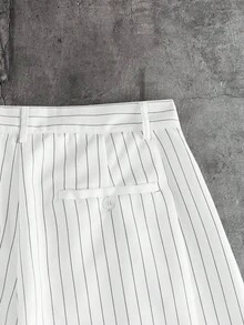 AXEPEAK Men's Striped Casual Versatile Daily Wear Shorts - Black and White - View 6