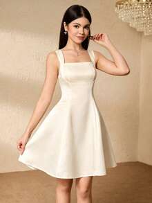 SHEIN 杏色細肩帶A字緞面洋裝，適合青少年女孩，優雅高品質質感，適用於度假、畢業、返校、婚禮季、舞會及正式場合 - 香檳色 - 查看 5