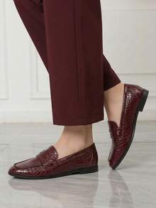 Sleekvia Women's Fashion Versatile Burgundy Round Toe PU Material Texture Flat Sole Shoes, Commuting, Parties, Travel, Vacation, Four Seasons Wear - Burgundy - View 5