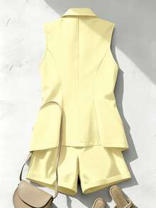 SHEIN LUNE 女款淡黃色夏季休閒商務休閒優雅辦公無袖套裝，收腰缺口領背心搭配收口短褲，時尚通勤風 - 黃色 - 查看 2