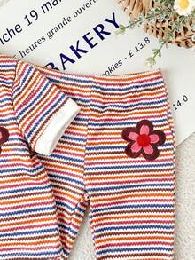 SHEIN Bộ 2 món áo thun cổ tròn và quần ống loe ôm dáng cho bé gái, họa tiết hoa và sọc. - Nhiều màu - Xem 7
