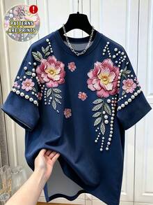 Resyla 大码女式花卉刺绣珍珠印花T恤，休闲圆领短袖花卉图案藏蓝色上衣，适合夏季日常穿着和度假 - 彩色 - 查看 1