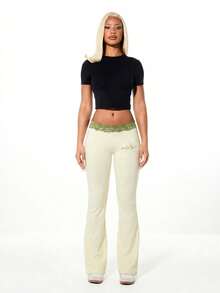 BABYPHAT Calça legging flare de cintura alta com detalhe de renda na cintura e cós verde-oliva, ideal para yoga e ideal para o outono/inverno. - Creme - Ver 3