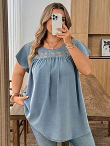 SHEIN CURVE+ Áo sơ mi nữ cỡ lớn đã qua xử lý, áo sơ mi thêu, áo sơ mi nữ thường ngày tay bèo, áo kiểu thường ngày mùa xuân hè, áo đi nghỉ mát cho nữ, áo mùa hè. - Màu xanh lam - Xem 8