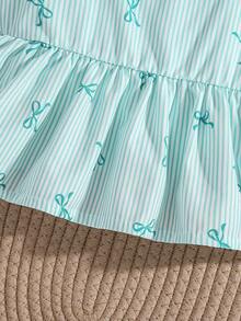 SHEIN Vintaside Kids 这款女童夏季粉白条纹露背吊带短裙套装，甜美俏皮，充满度假风情；采用梭织面料，版型合身。整套服装印满粉色小蝴蝶结和条纹图案，裙摆饰有荷叶边，活泼优雅。适合日常出行、上学、海滩度假、参加派对活动以及休闲放松等各种场合。 - 綠色 - 查看 6