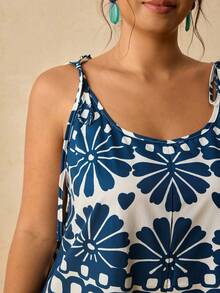 Travachic Plus Size Casual Vacation Floral Print Red Tie-Up Loose Camisole For Women - Blue and White - View 6