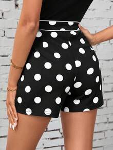 SHEIN Clasi Shorts Casuais Femininos com Bolso e Estampa de Bolinhas - Preto e Branco - Visão 3